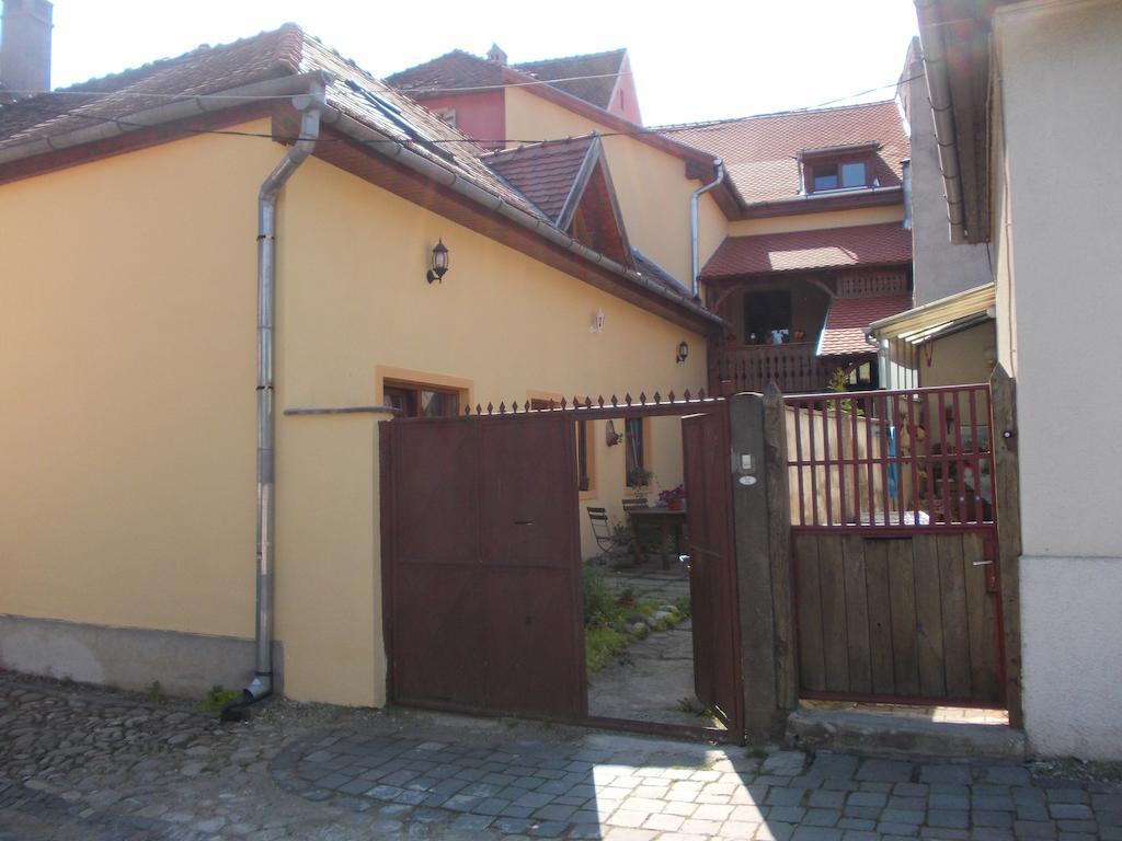 Casa Lia Hotel Сигишоара Екстериор снимка